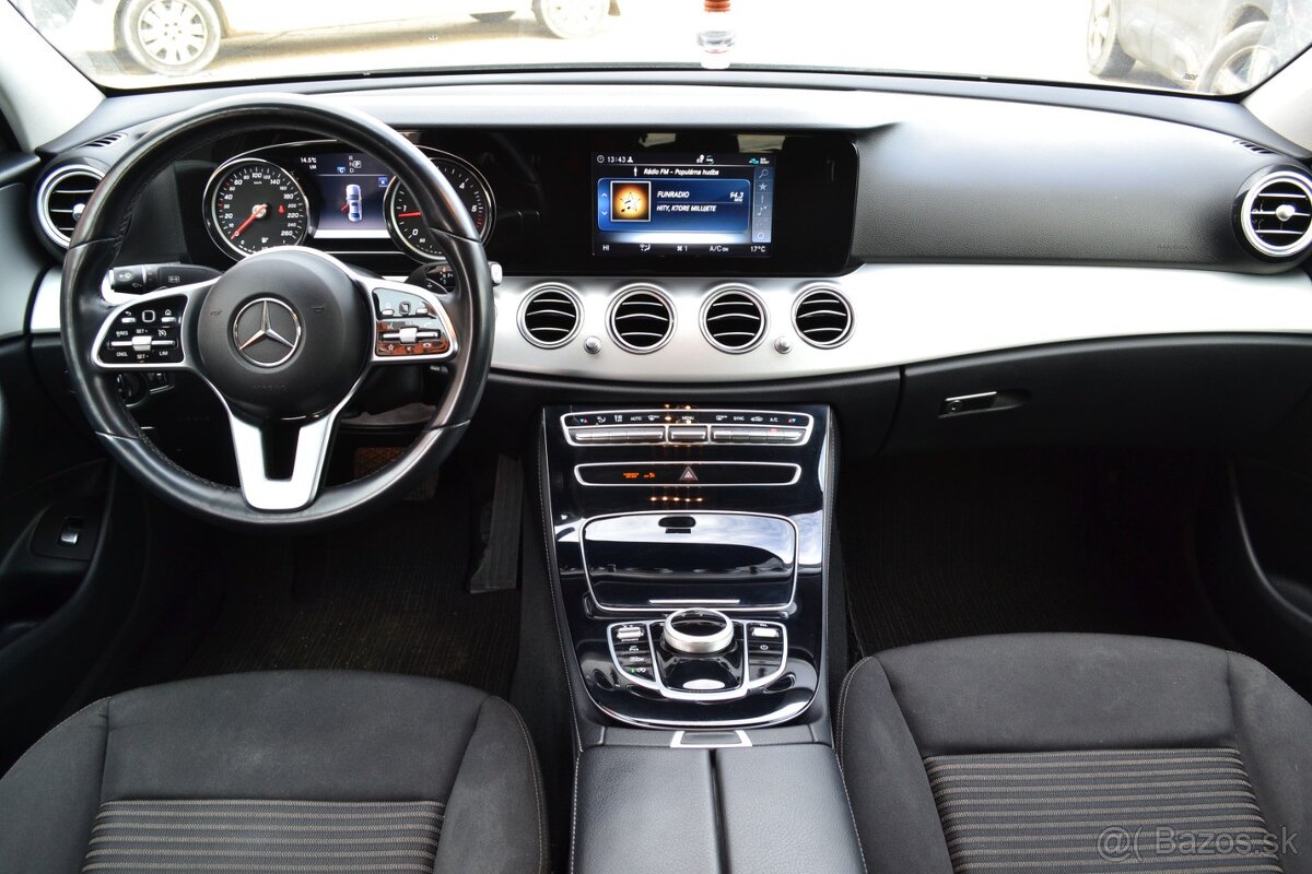 Mercedes-Benz E trieda Sedan 220d 4 MATIC - 11