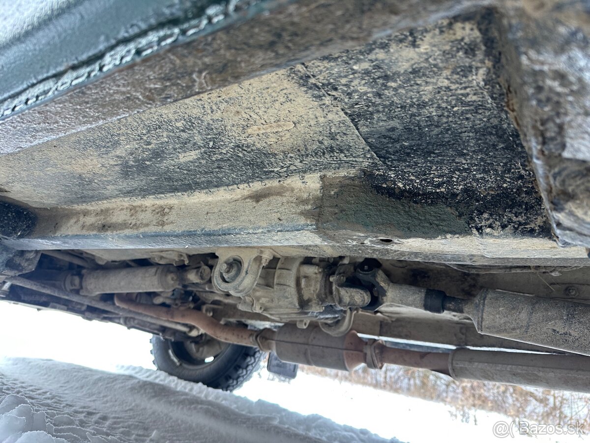 Predam lada niva 1.7i - 11