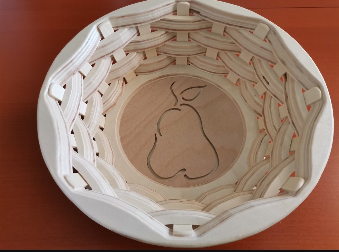 Košík drevený - 11