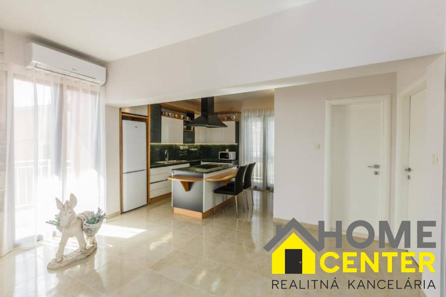 Nádherný dom /420 m²/ s bazénom a výhľadom na more, Dalmátsk - 11