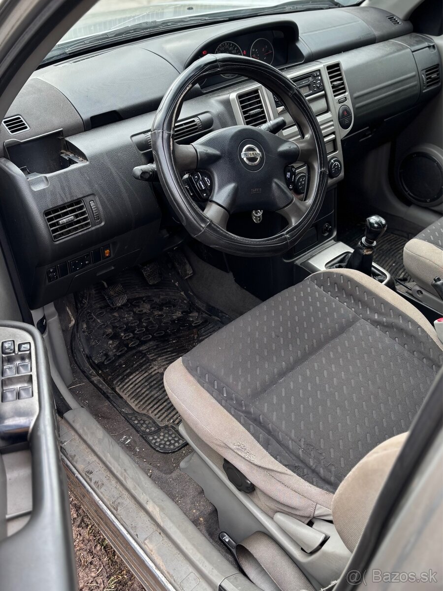 Nissan Xtrail 2.2DCi 100kW 4x4 - 11