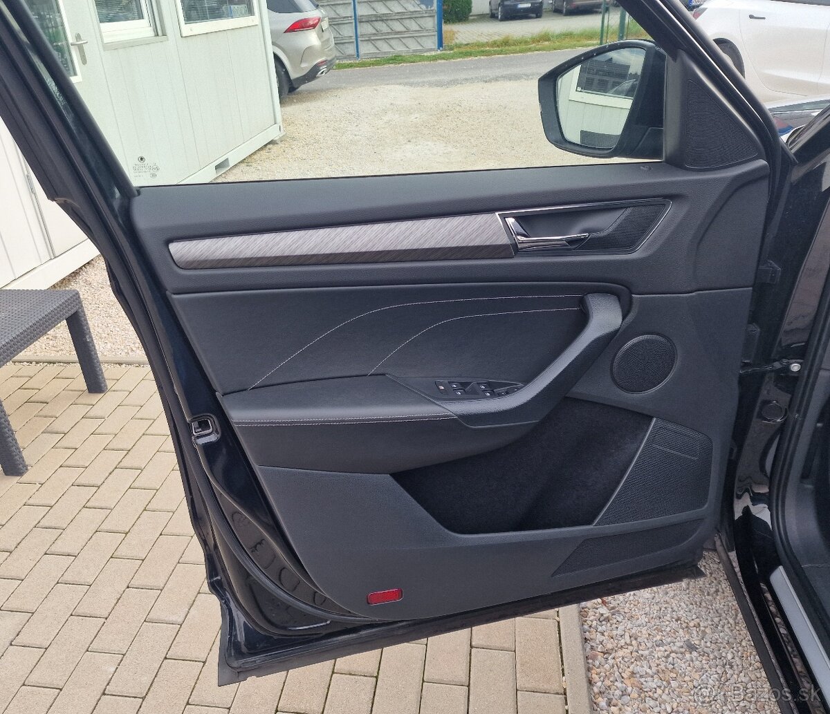 VW ID.4 PRO PERFORMANCE, FULL LED, 360°KAMERA / REZERVOVANÉ - 11