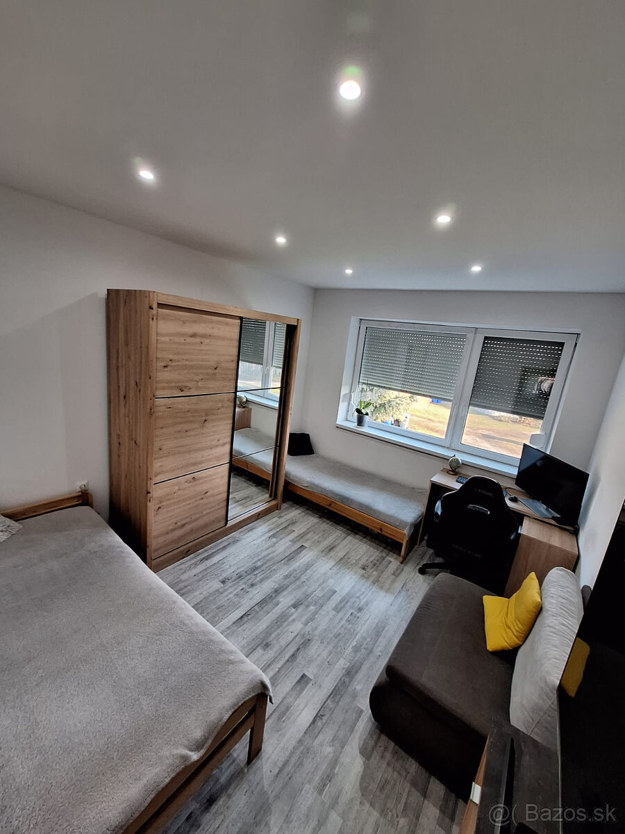 Predám 3 izbový byt s loggiou po kompletnej rekonštrukcii v - 11