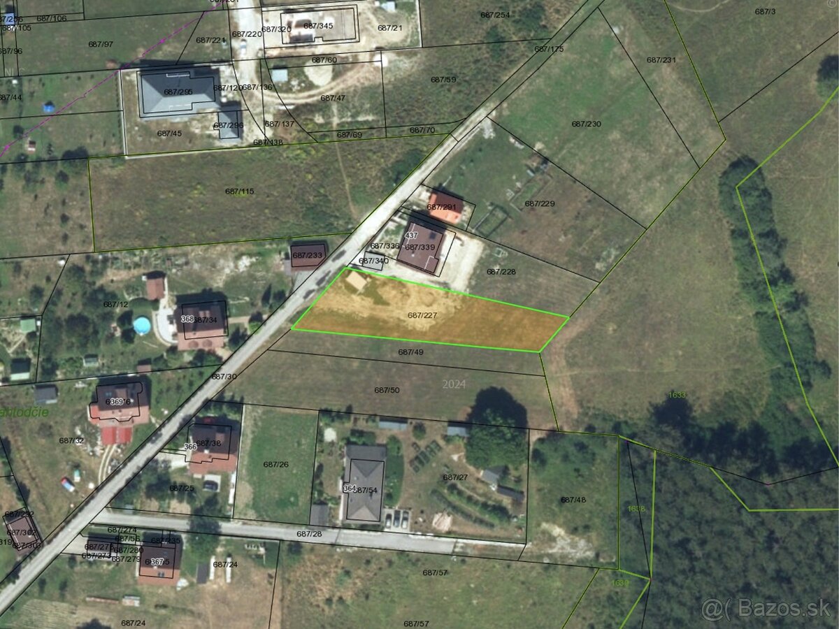 Priestranný pozemok s krásnym výhľadom v Lietavskej Svinnej- - 11