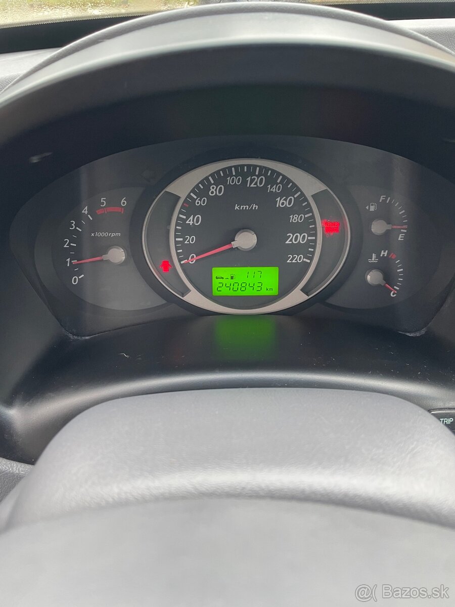 Hyundai Tucson 2.0CRDI, 4x4, ťažné zariadenie - 11