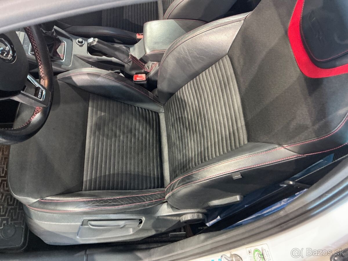 Škoda Octavia 2.0 TDI RS - 11