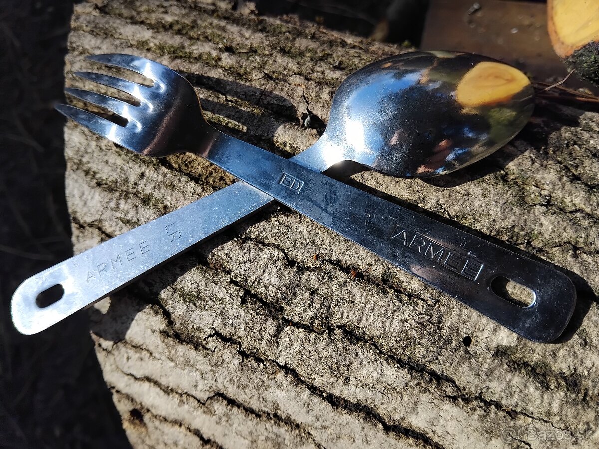 Ešus a poľná flaša - 11