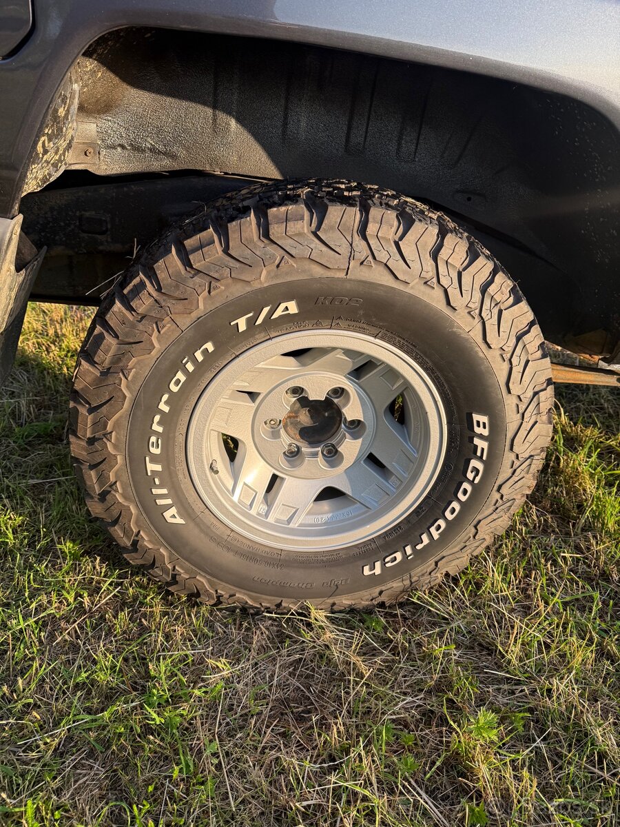 Toyota Land Cruiser 70 3.0 TD - 11