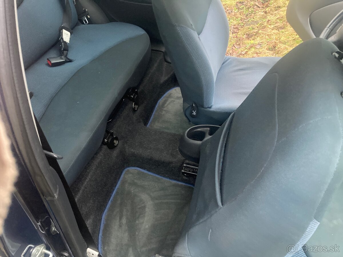 Toyota Yaris 1,0 VVT Terra 3D - 11