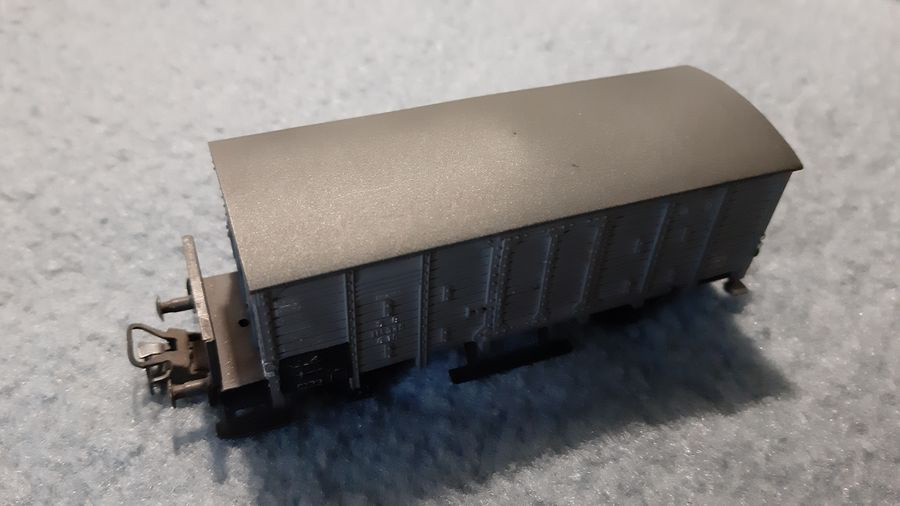 Vláčiky - model krytého vozňa Fleischmann H0 - 11