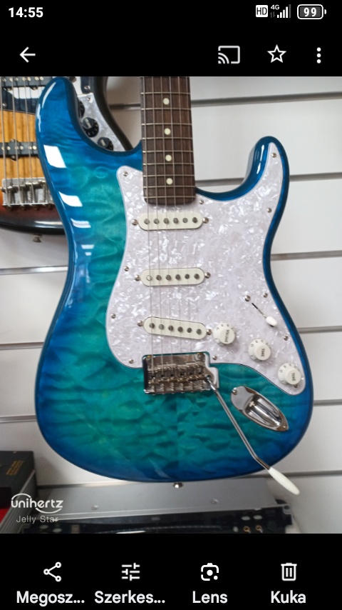 FENDER STRATOCASTER JAPAN - 11