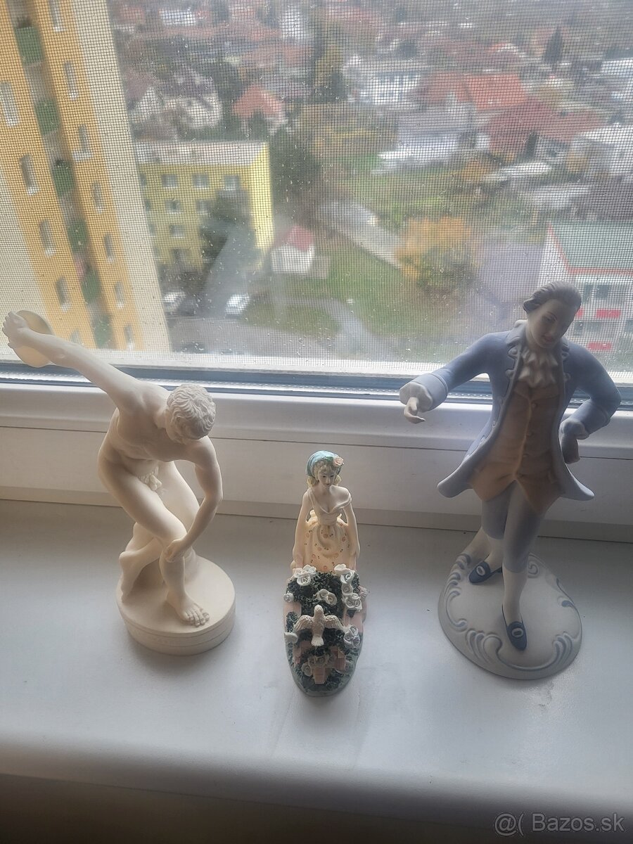 Biele vázičky a popolník - 11