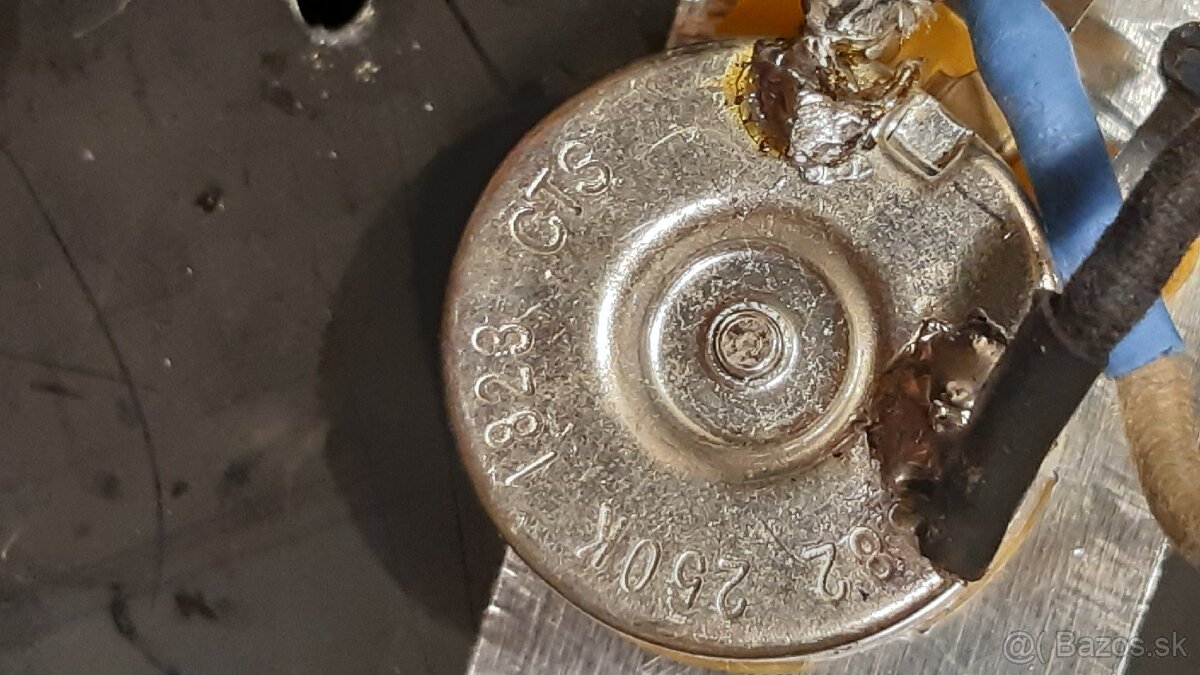 PREDANÉ Fender Precision/Jazz Custom - 11