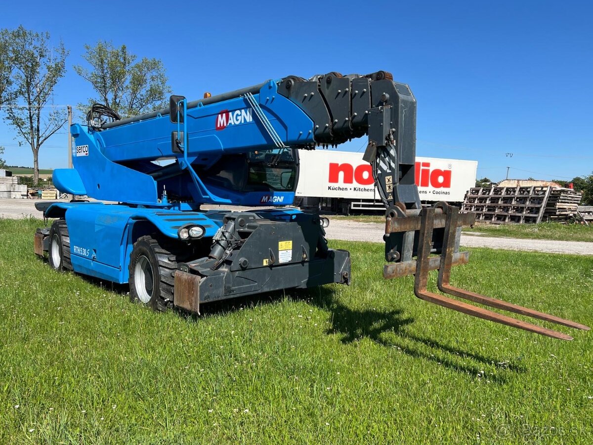 Predám teleskopický manipulátor Magni 5.30 RHT - 11