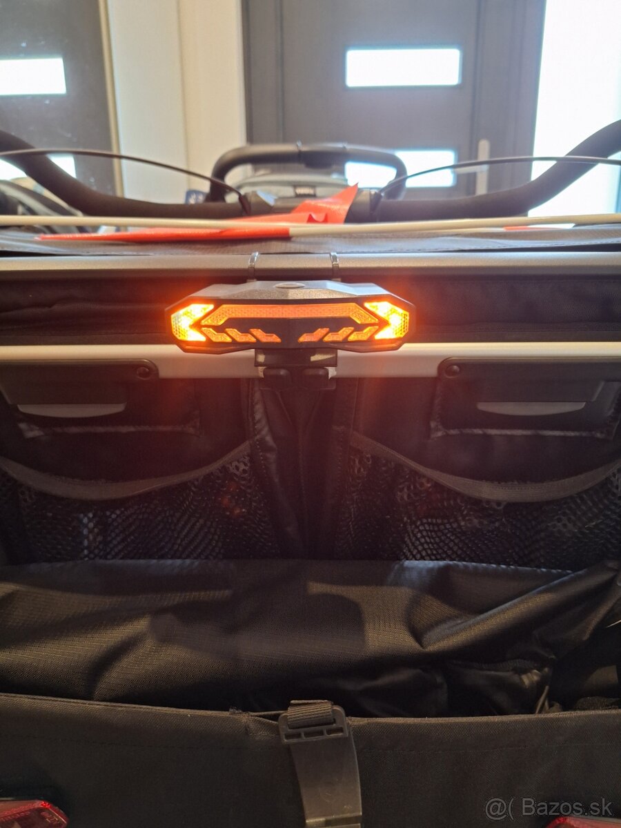 Predám Thule Chariot Sport 2 – Midnight Black (TOP STAV, pln - 11