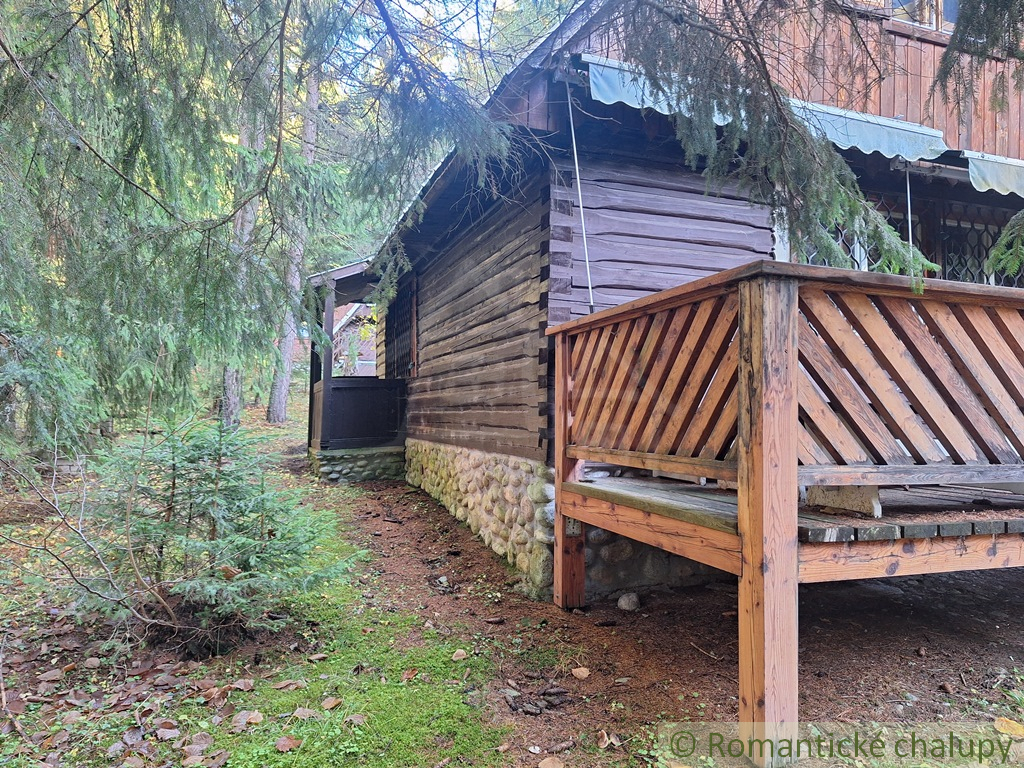 Chata v Studenej doline na vlastnom pozemku s vodou a elek - 11