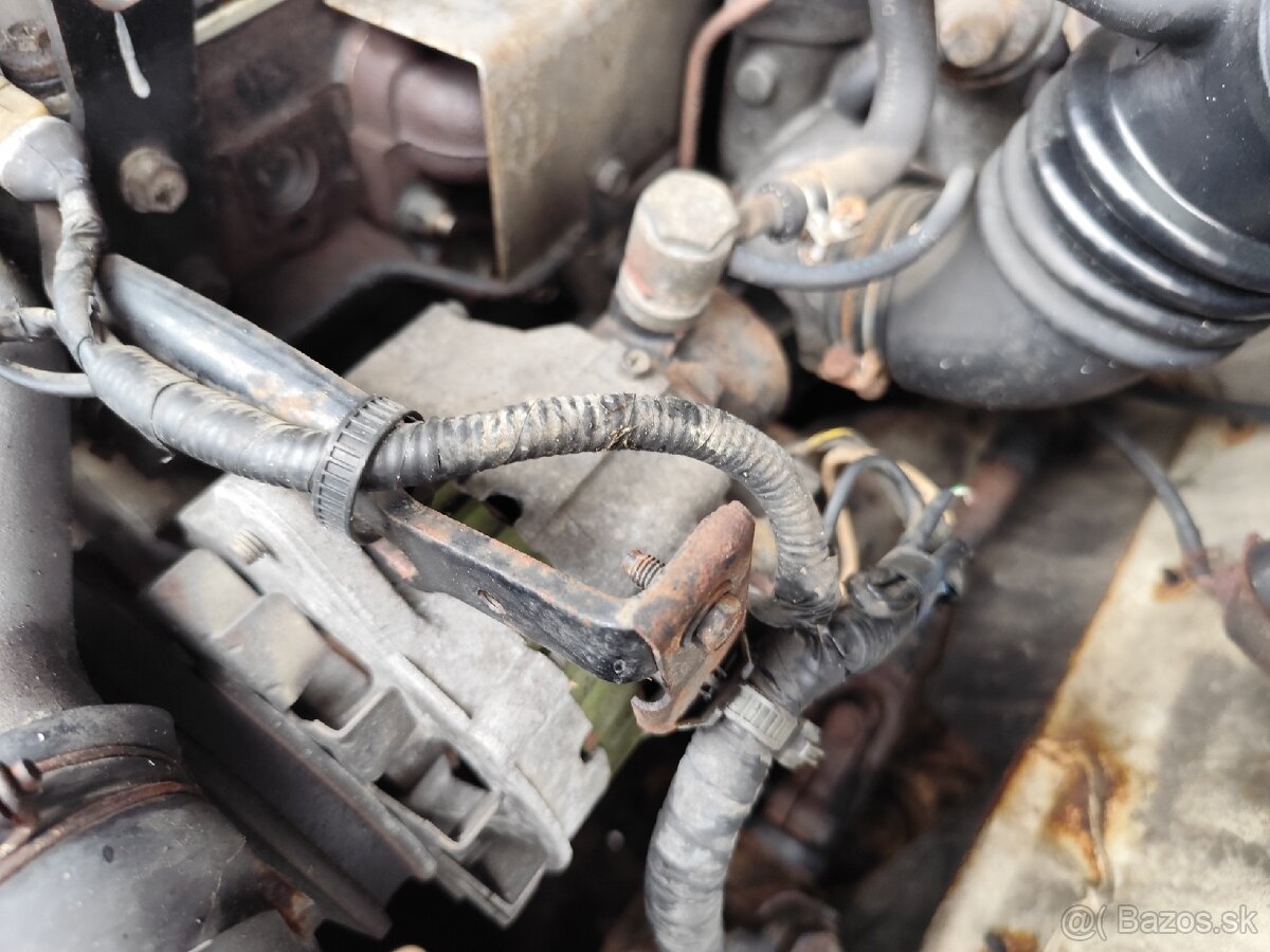 Rozpredám Nissan Terrano 1 WD21 2,7 TD 74kw - 11