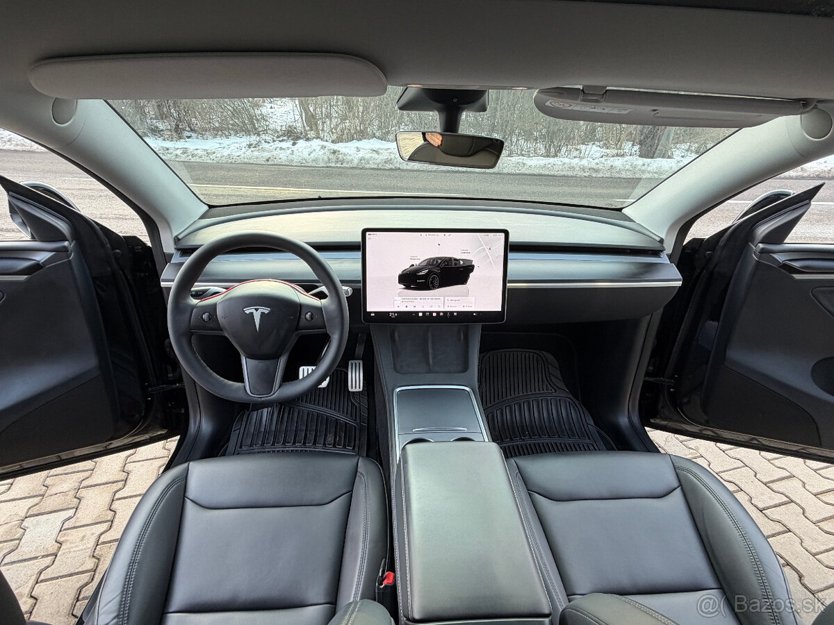 Tesla Model Y DUAL MOTOR 4x4 PERFORMANCE - 11