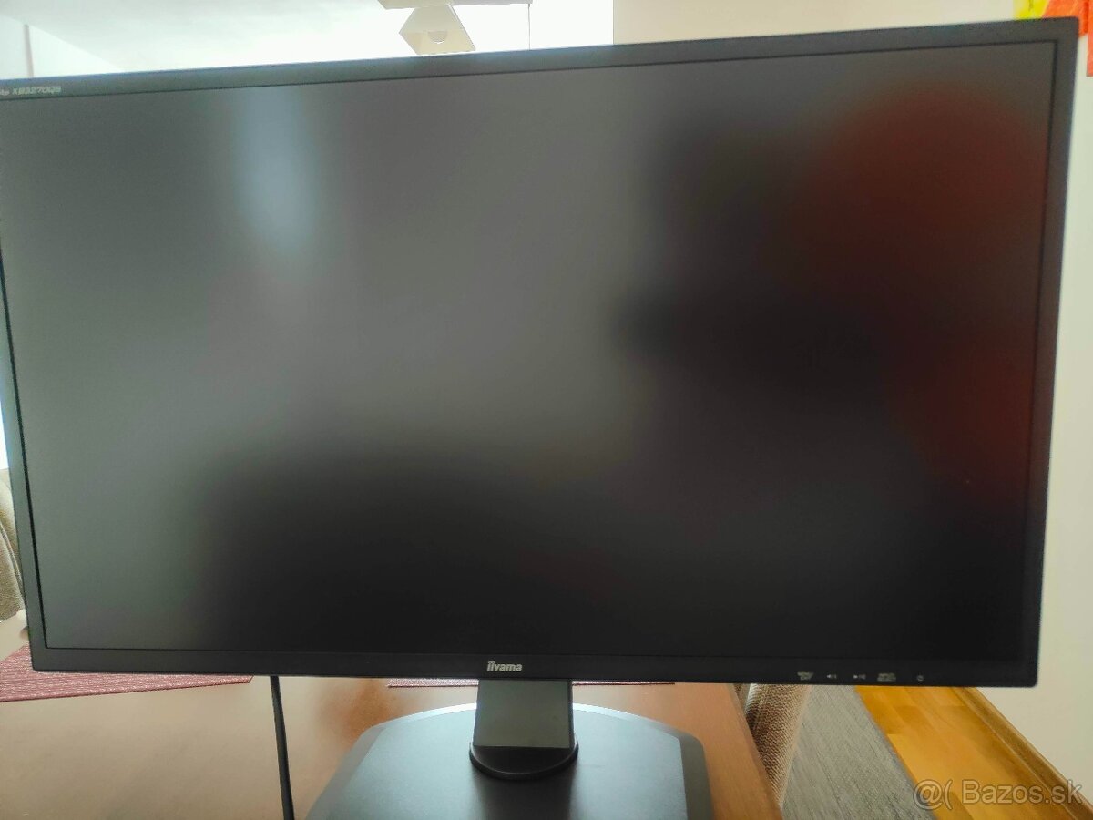 Monitor iiyama 32' - 2K IPS Pivot - 11