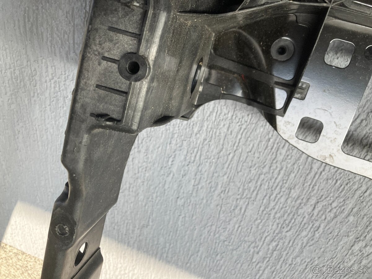 chladicova stena audi q7 4m 15- - 11