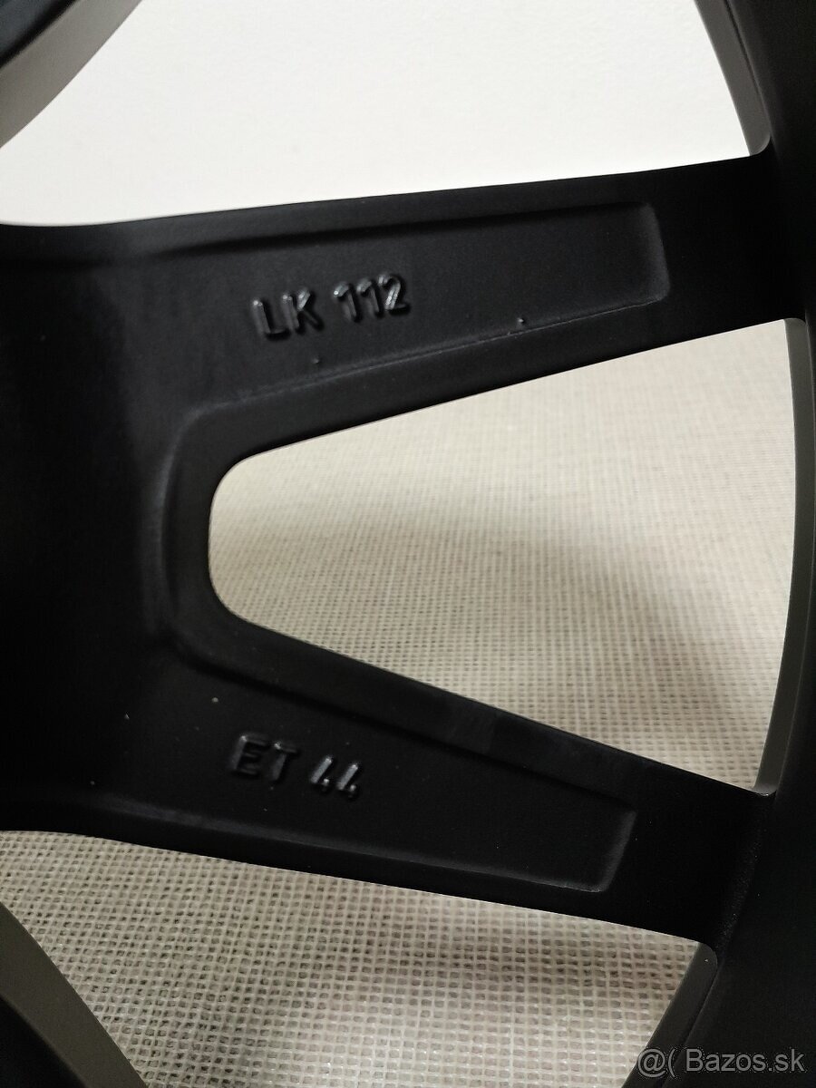 Alu disky R18 5x112 Et44 8J Borbet Audi Vw Škoda Seat - 11