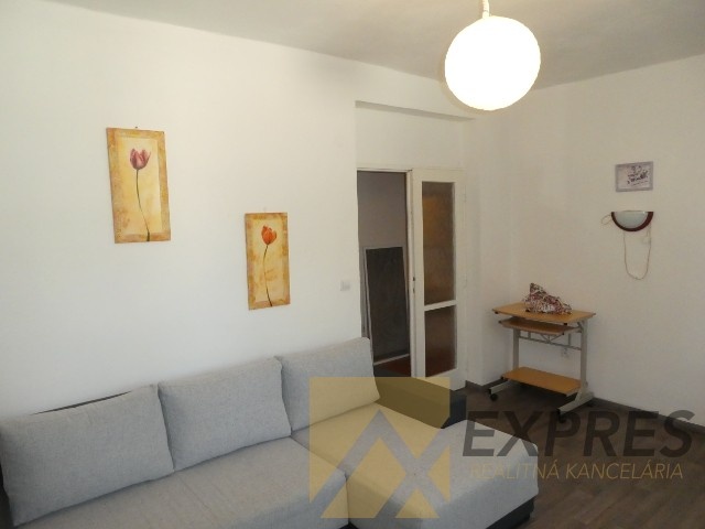 RK EXPRES - na predaj 2 izbový byt v Handlovej. - 11