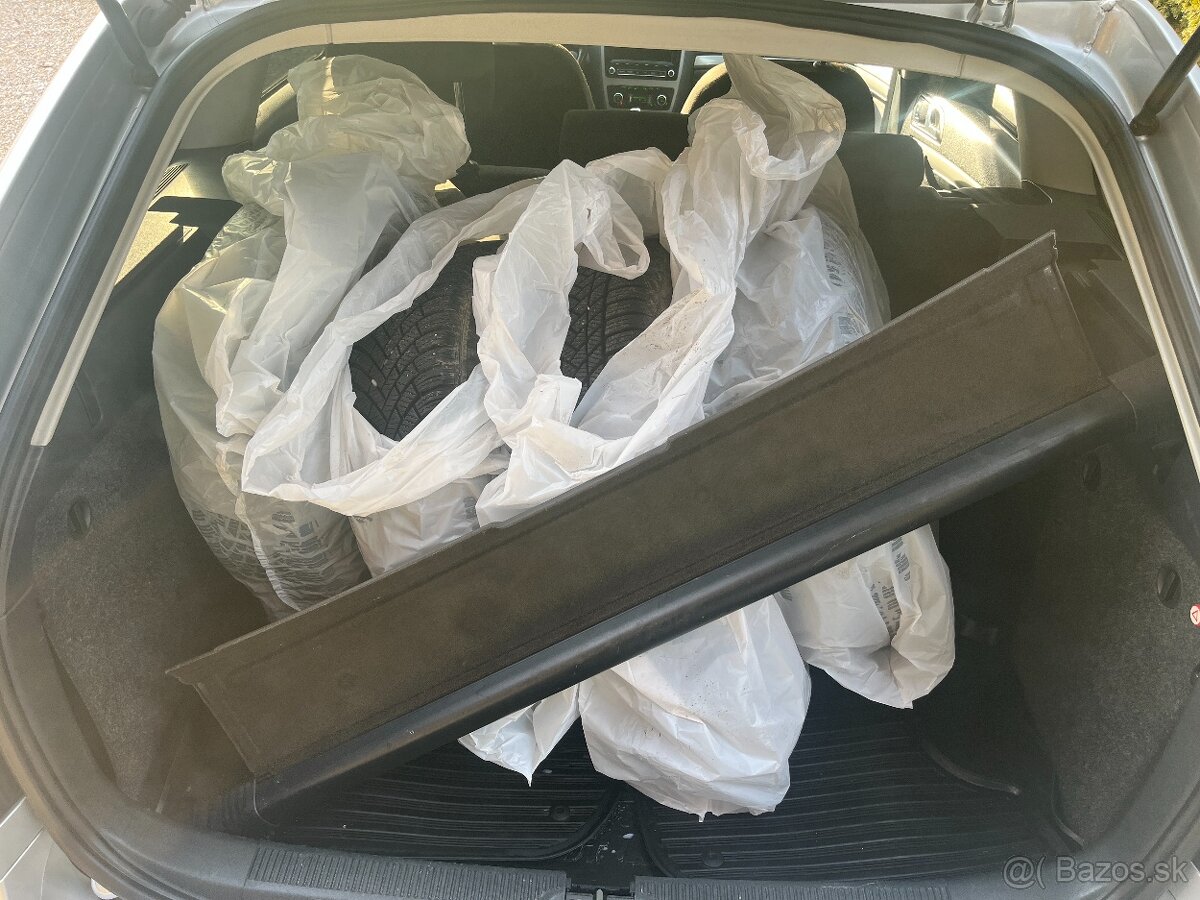 Škoda Octavia Combi 1.6 TDI CR DPF Elegance ICE - 11