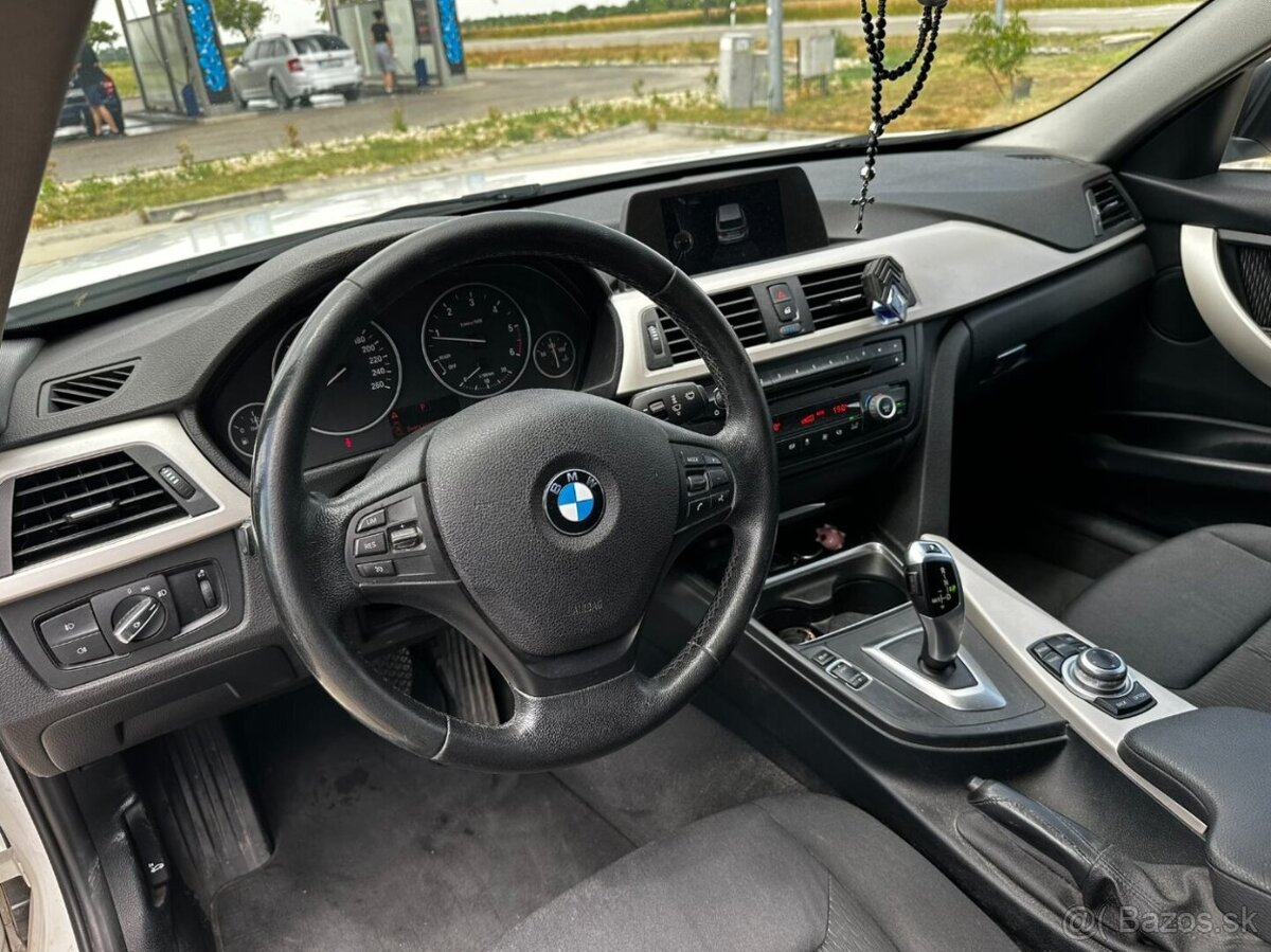 BMW 316d Touring - 11