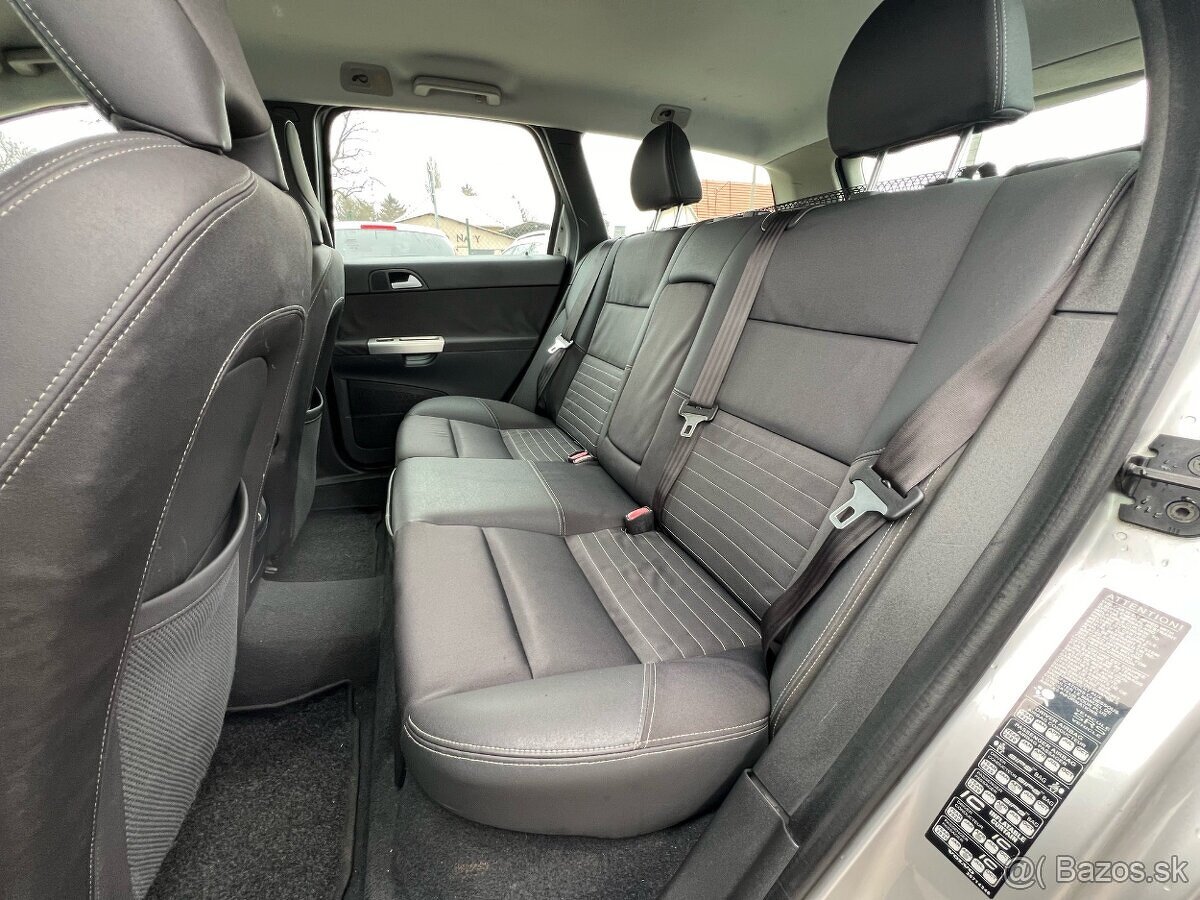 Volvo V50 2.0D diesel, 100kW, MT/6, rok:06.2005. - 11