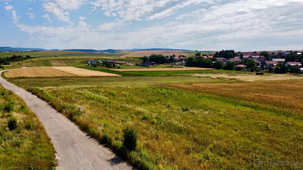 POSLEDNÉ 2 STAVEBNÉ POZEMKY NA PREDAJ 667 m2- KOŠICE OKOLIE - 11