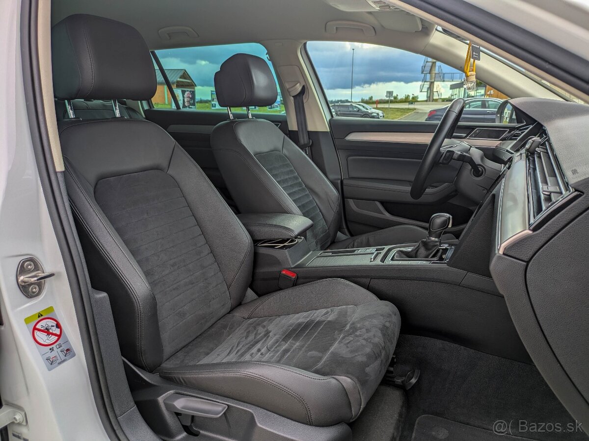 Volkswagen Passat Variant 2.0 TDI 140kW Highline R-Line DSG - 11