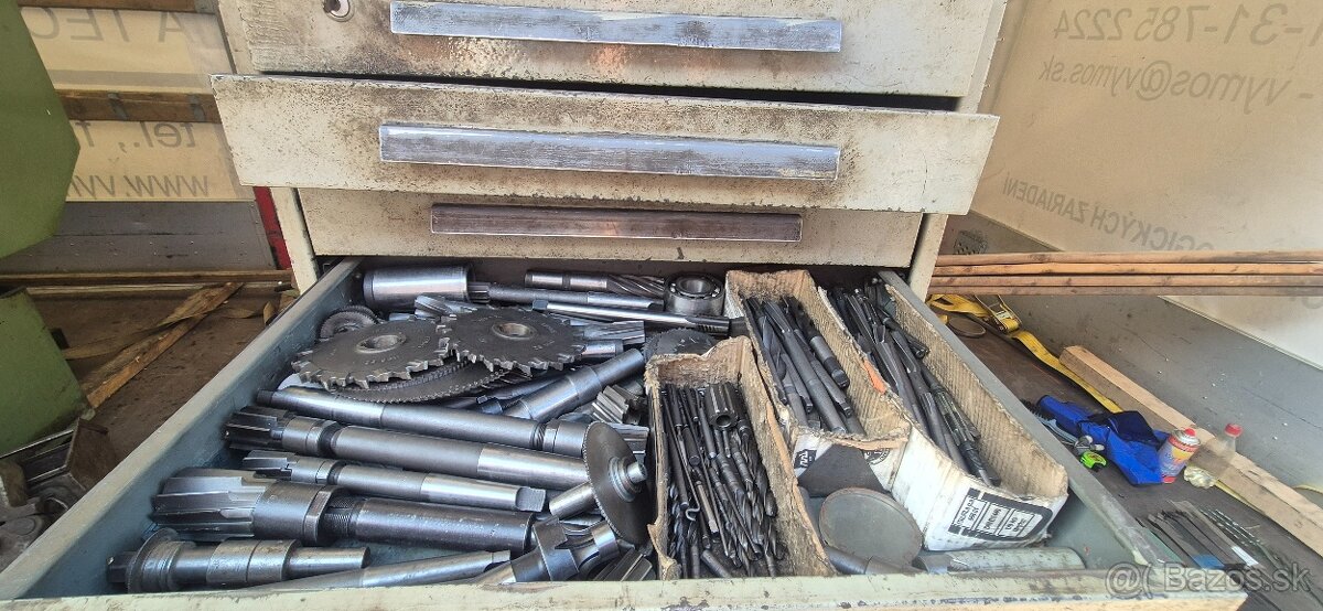 Predám sustruh sui 40 plus príslušenstvo - 11