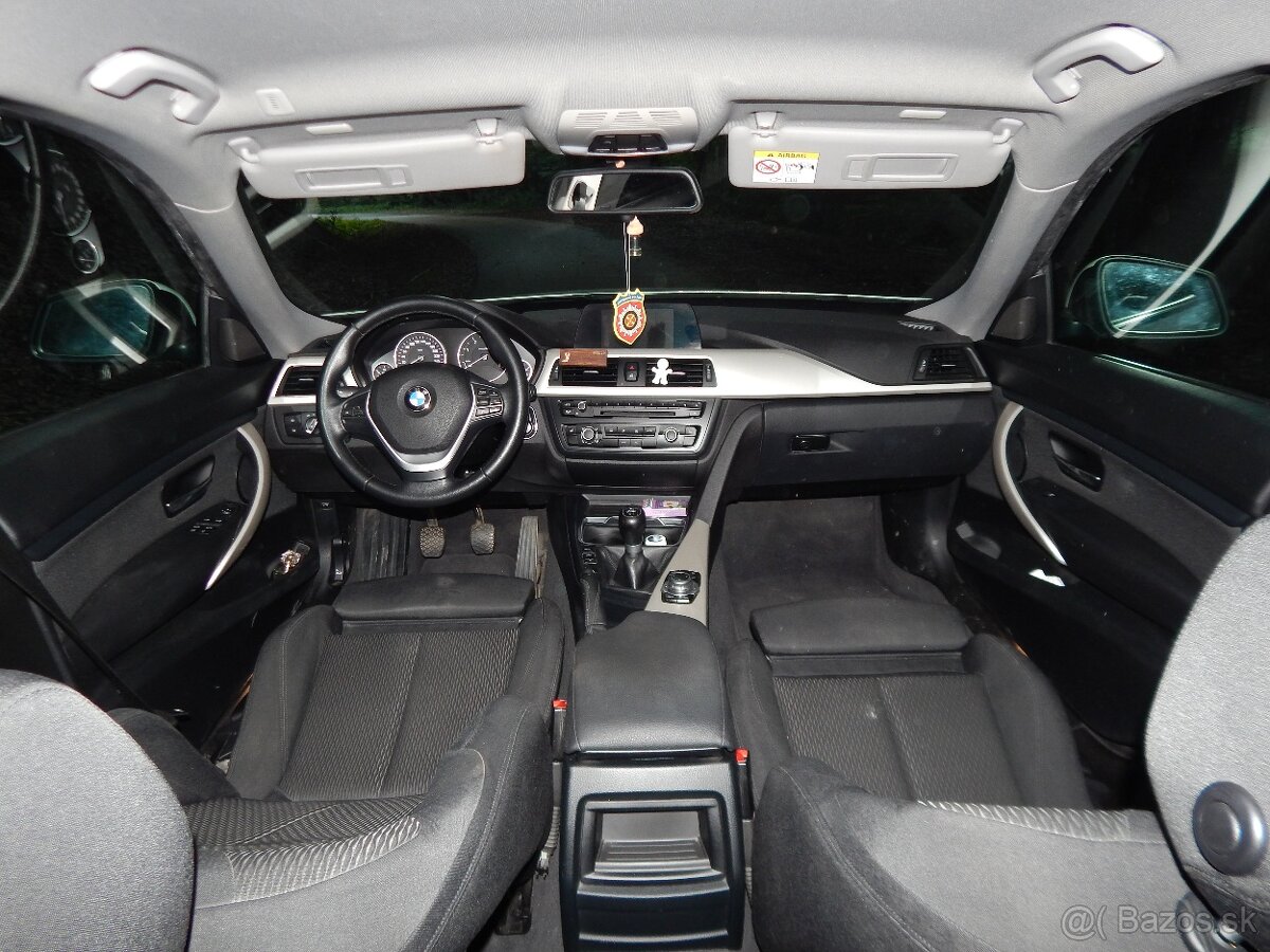 BMW 318D GT F34 2015 - 11