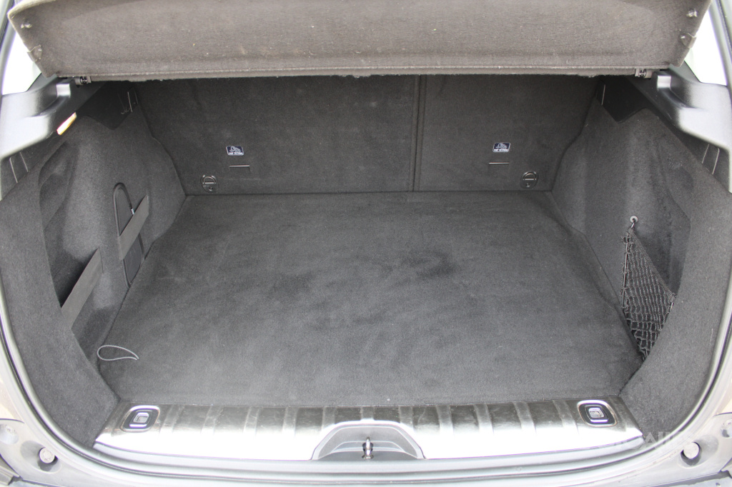 Peugeot 2008 1,2 e-THP 81 kW ALL - 11