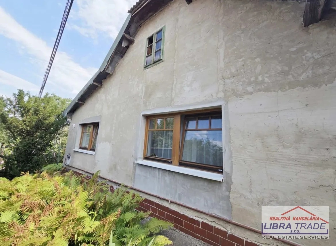 Ponúkame na predaj veľký 5 - izbový rodinný dom v obci Mužla - 11