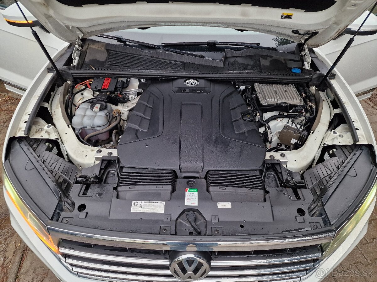 Volkswagen Touareg 3.0 V6 TDi 286k Elegance 4x4 diesel s DPH - 11