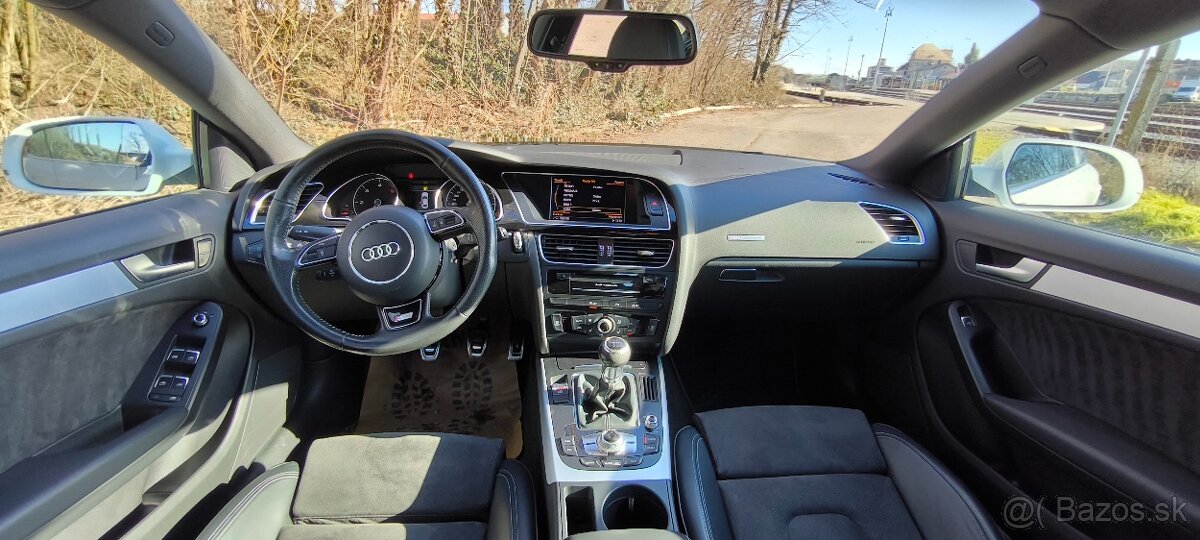 Audi A5 Sportback S-Line 2.0TDI - 11