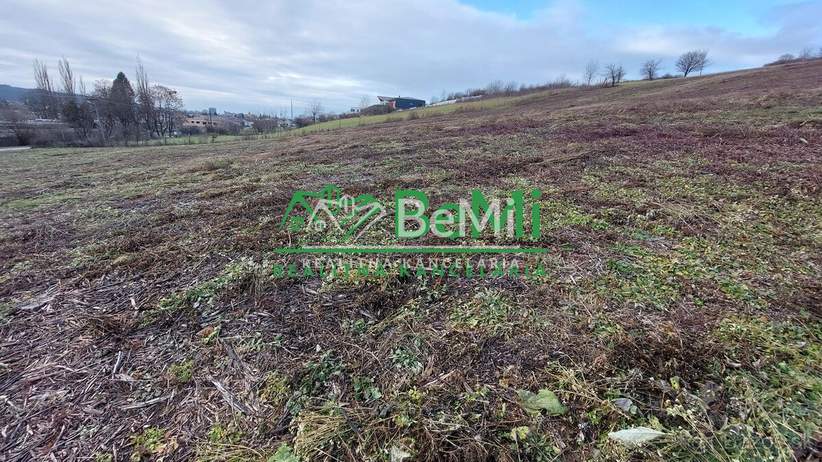 Predaj veľký stavebný pozemok v obci Malé Kršteňany - 11