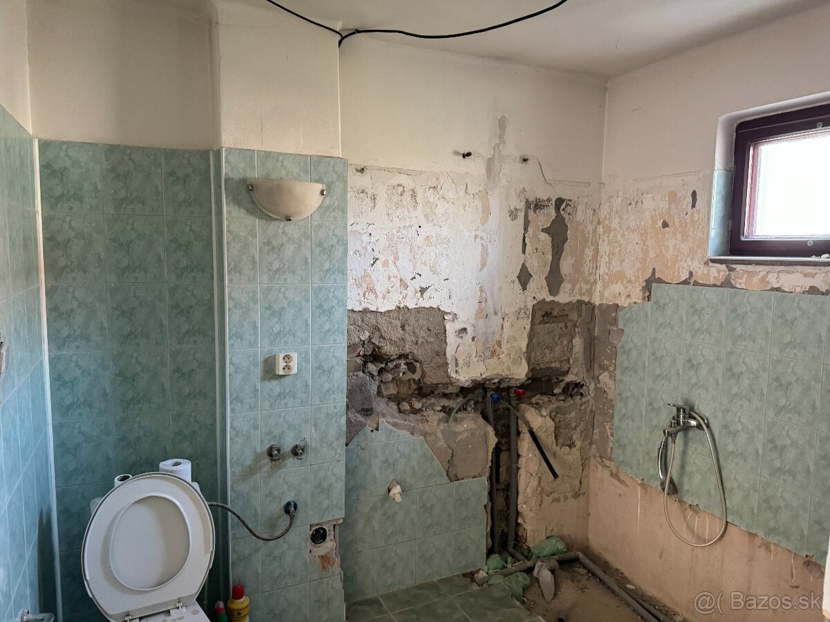 Predám / vymením rodinný dom za byt - 11