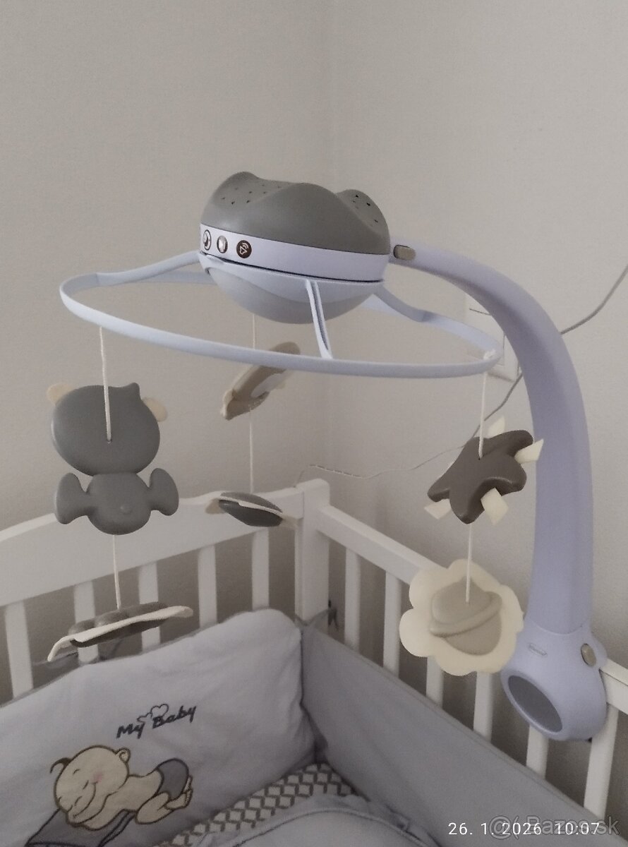 Projektor, kolotoč na postieľku - 11