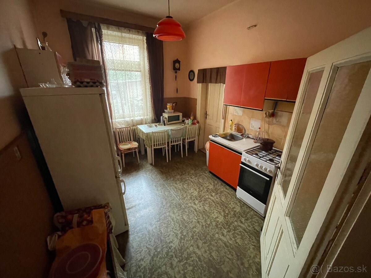 PREDAJ DOMU V CENTRE BB - 11