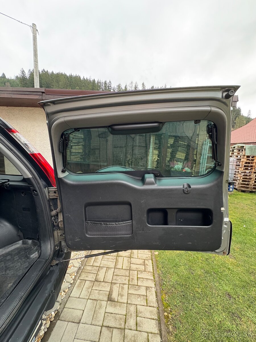 Honda CR-V 2.2 ctdi (103 kw) r.v. 2005, 4x4 - 11