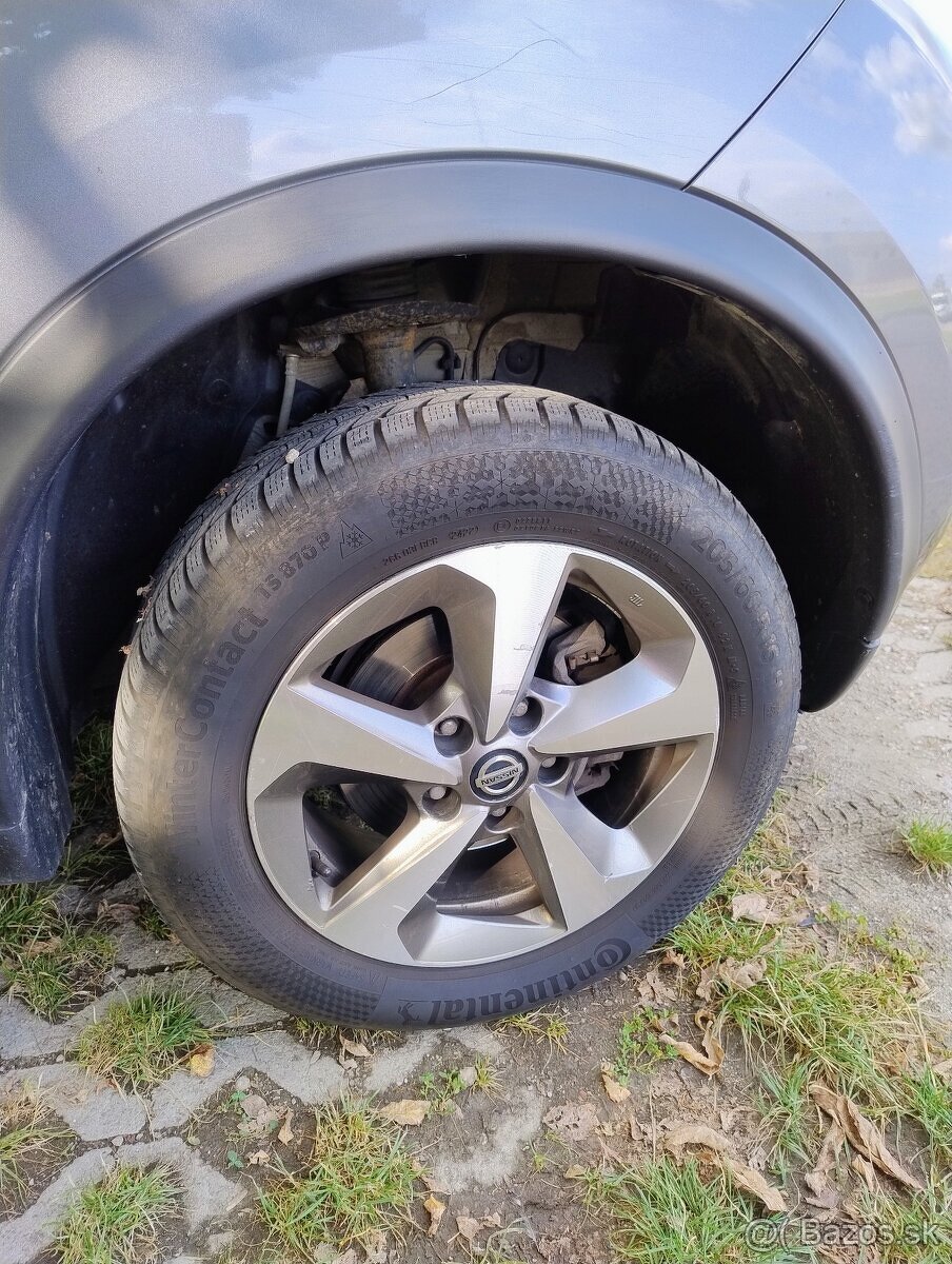 Nissan Juke 1,6 benzín 2018 - 11