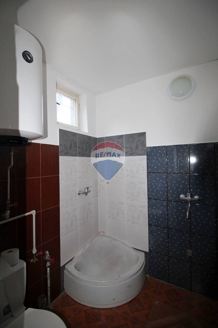 Na predaj obchodný priestor zabehnutá prevádzka s možnosťou - 11