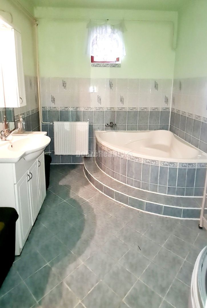 Dobré reality - znížená cena RD s veľkým pozemkom 2455 m2 v - 11