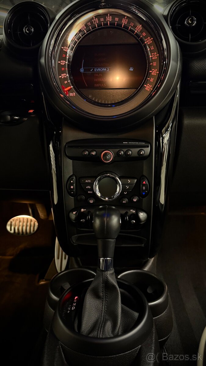 Mini Cooper Countryman S - 11