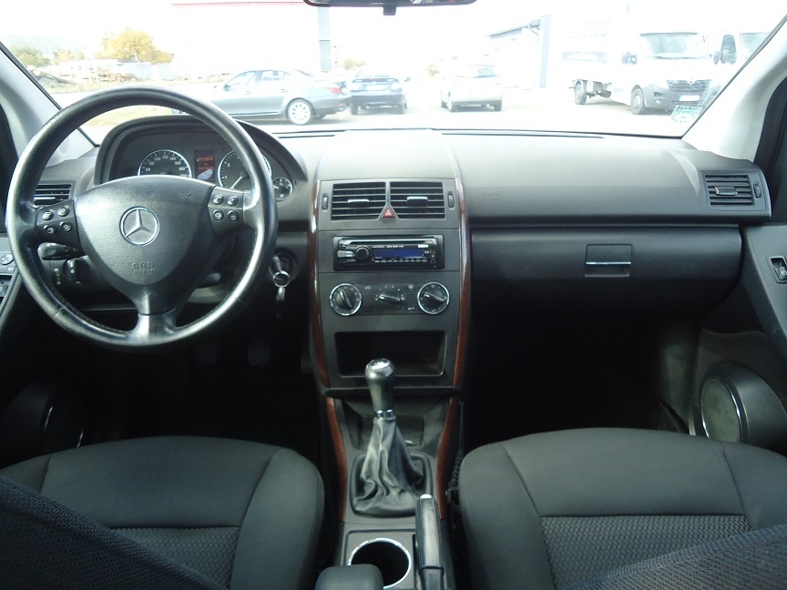 Mercedes-Benz A trieda 150 Elegance - 11