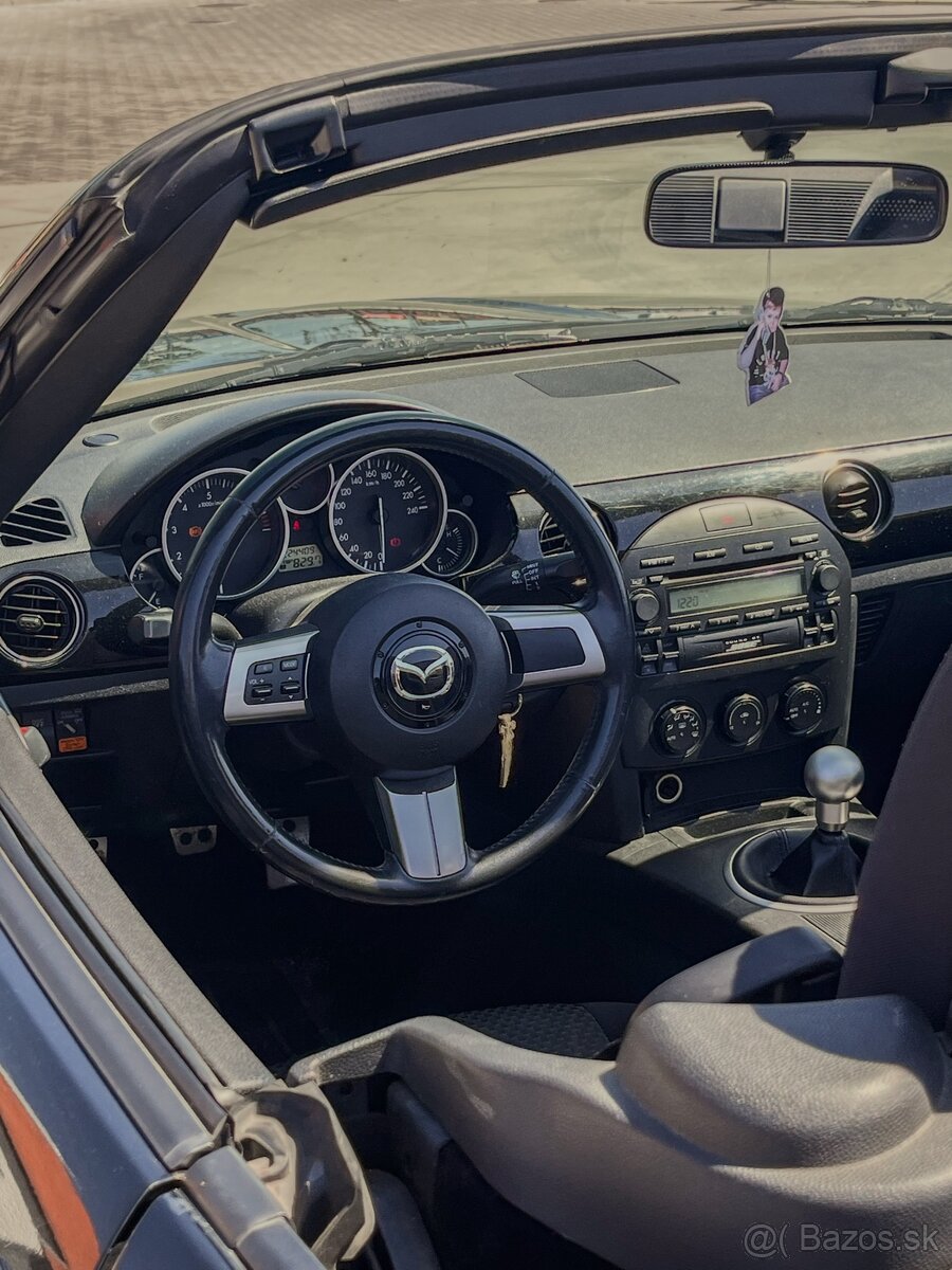Mazda MX5 NC - 11