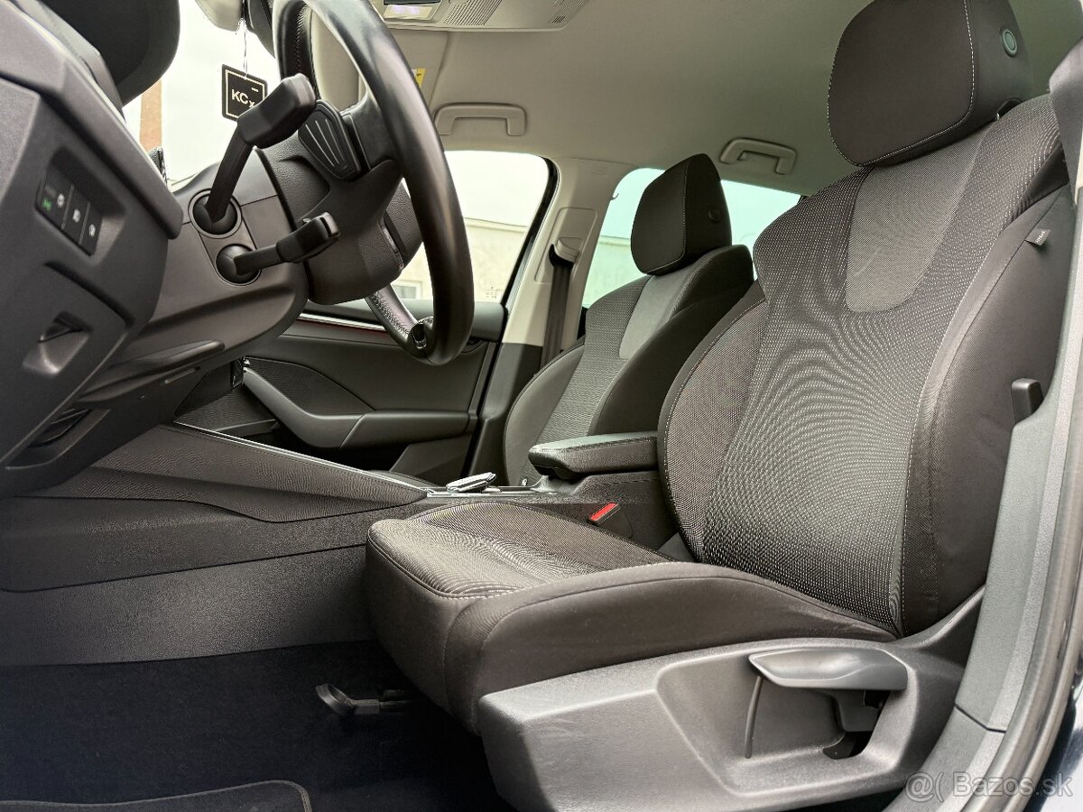 Skoda Octavia Combi 2.0 TDI DSG - 11