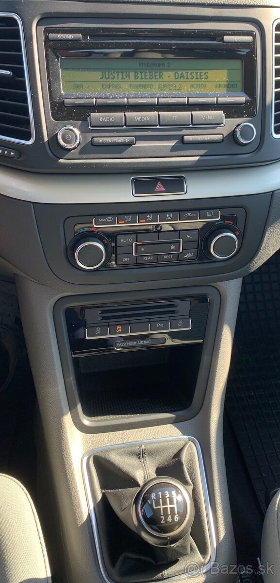 Seat Alhambra 2.0TDI 7-miestne - 11